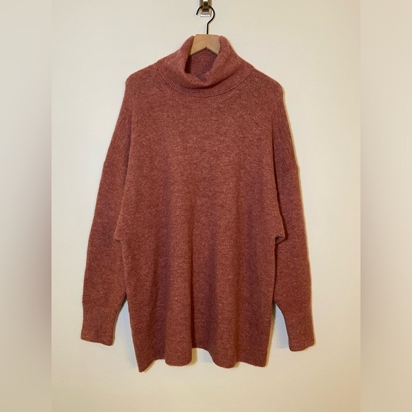 Aritzia The Group Babaton Traverse Turtleneck Oversized Sweater Marino Wool Sz L - Picture 2 of 7